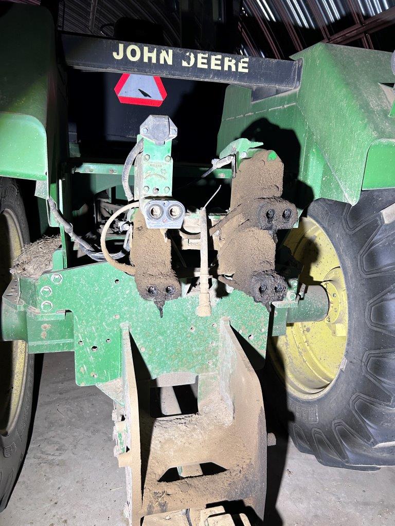 1990 John Deere 8560 Tractor