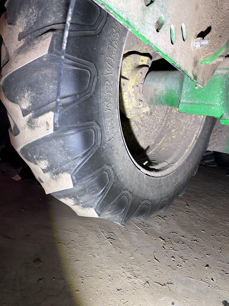 1990 John Deere 8560 Tractor