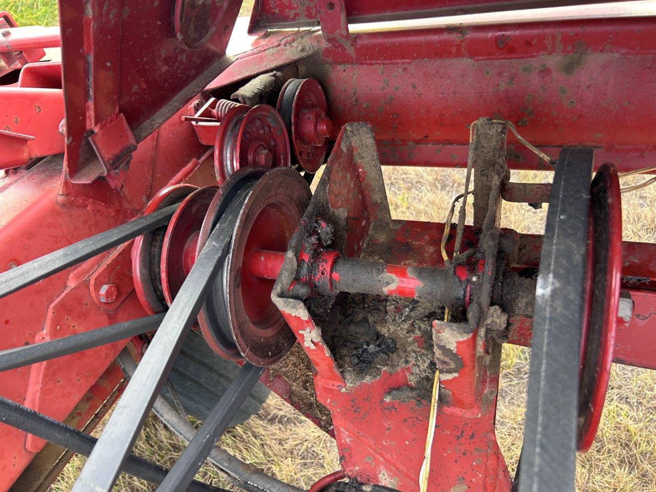 1986 Case IH 721 Windrower