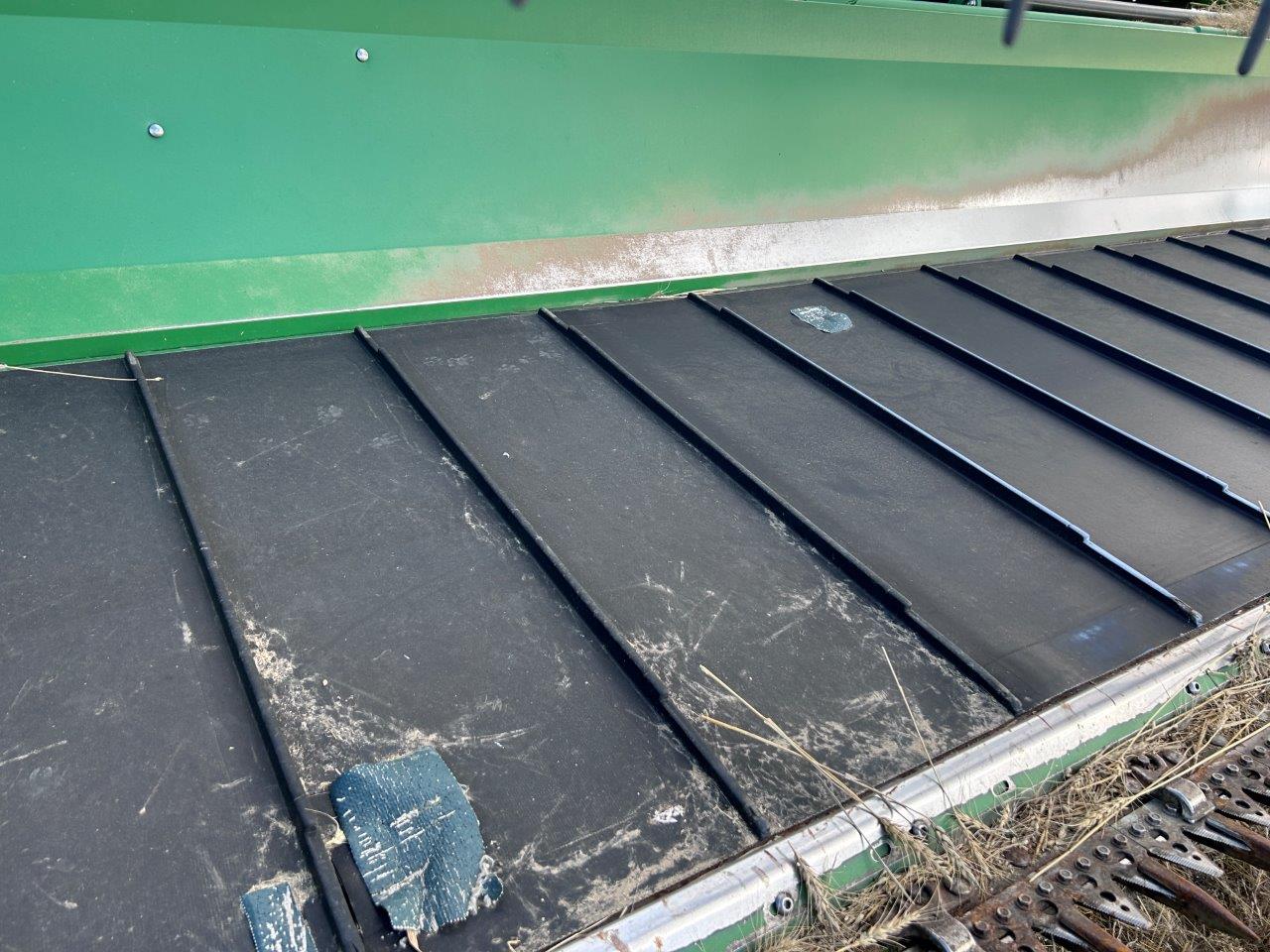 2009 John Deere 635D Header Combine