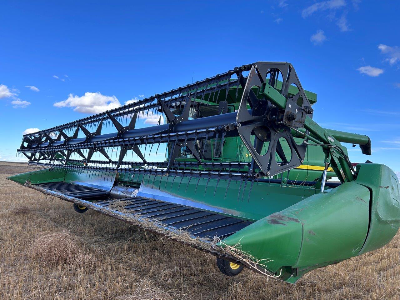 2009 John Deere 635D Header Combine