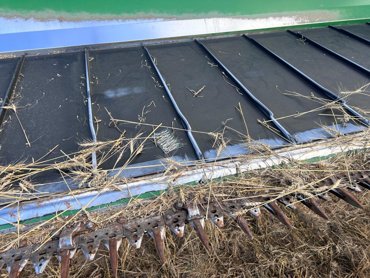 2009 John Deere 635D Header Combine