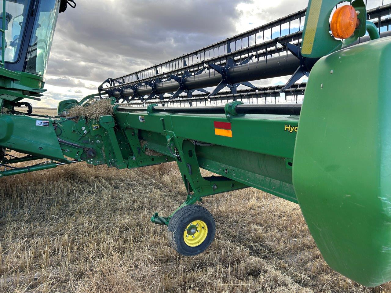 2009 John Deere 635D Header Combine