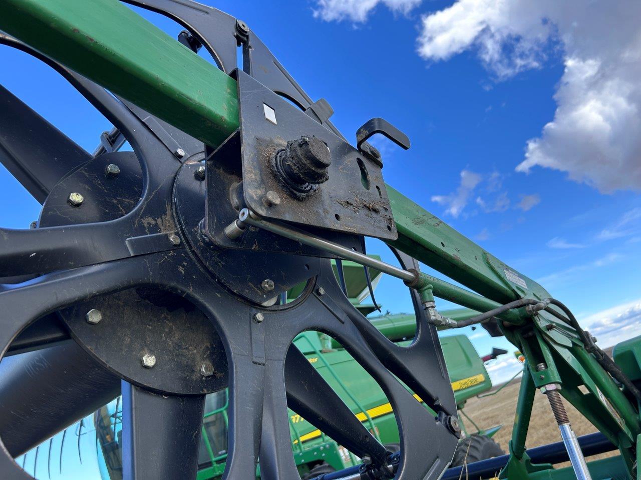 2009 John Deere 635D Header Combine