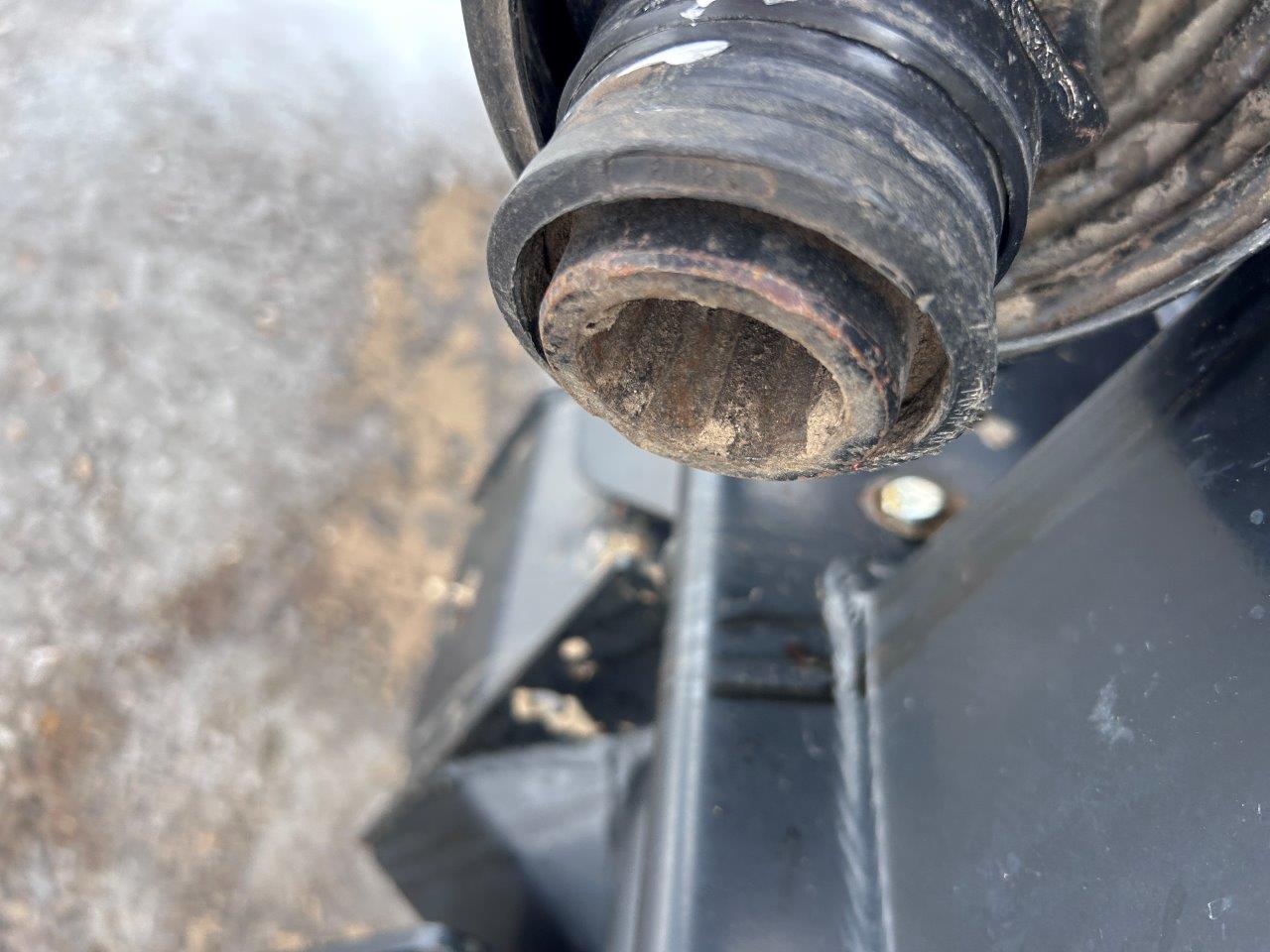 2015 MacDon FD75-45 Header Combine