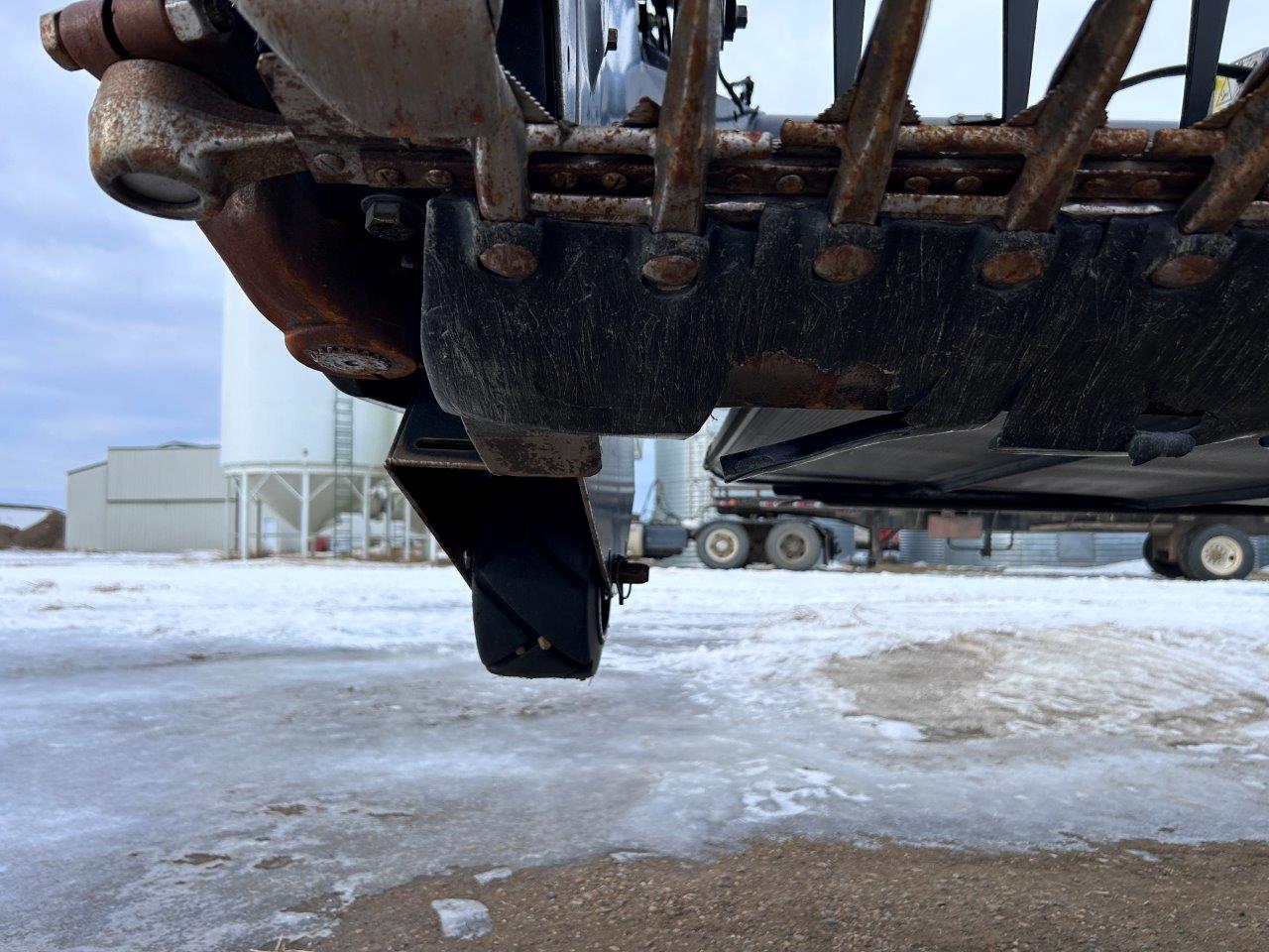 2015 MacDon FD75-45 Header Combine