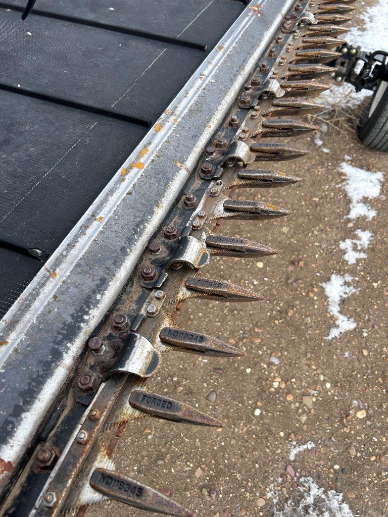 2015 MacDon FD75-45 Header Combine