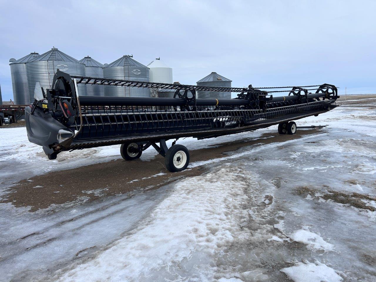 2015 MacDon FD75-45 Header Combine