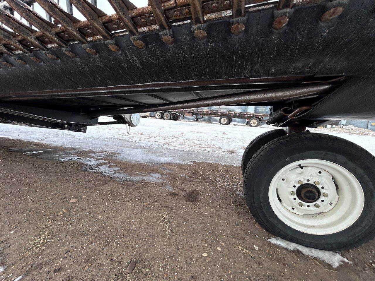 2015 MacDon FD75-45 Header Combine