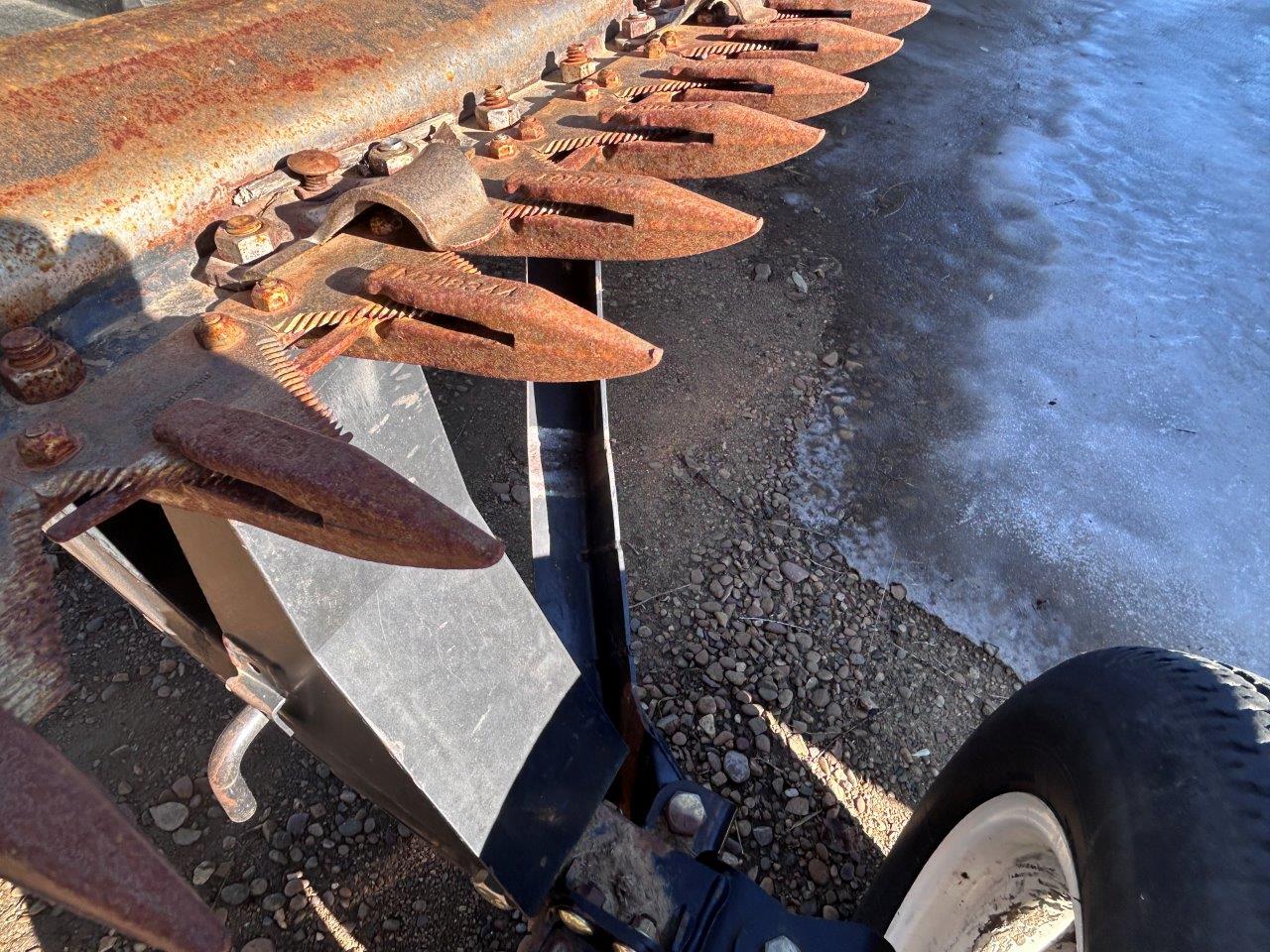 2014 MacDon FD75-40 Header Combine