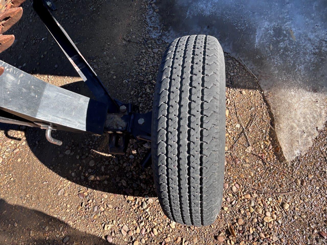 2014 MacDon FD75-40 Header Combine
