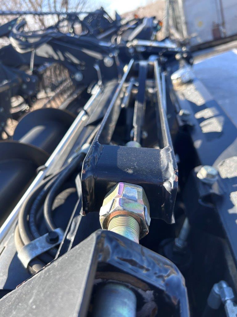 2014 MacDon FD75-40 Header Combine