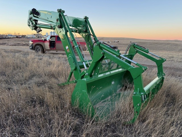2019 John Deere 6195R Tractor