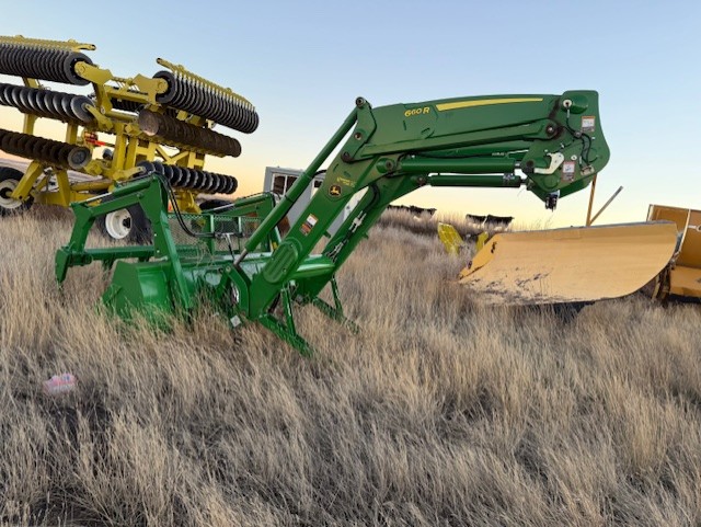2019 John Deere 6195R Tractor