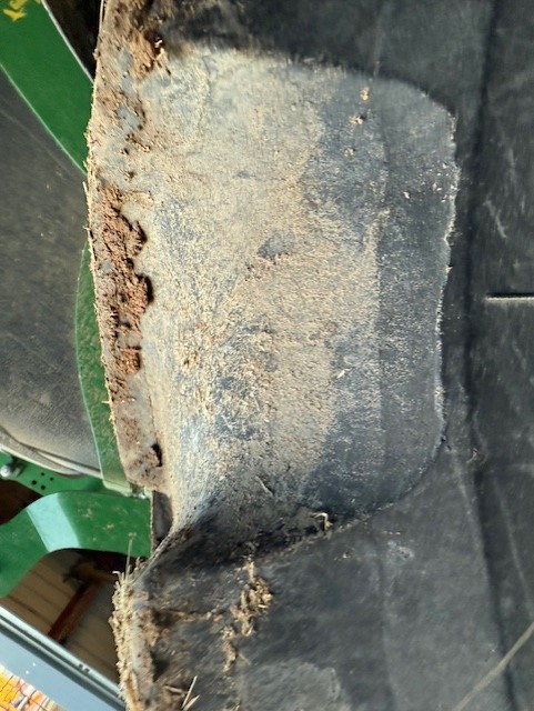 2019 John Deere 6195R Tractor