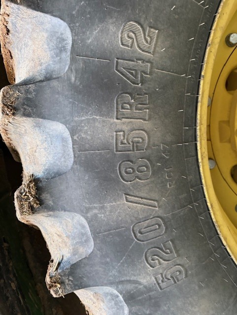 2019 John Deere 6195R Tractor