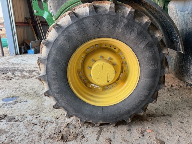 2019 John Deere 6195R Tractor