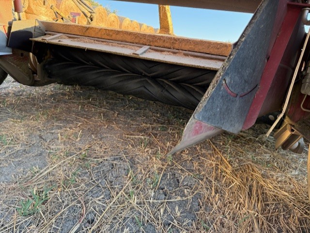 2014 New Holland SPEEDR200 Windrower