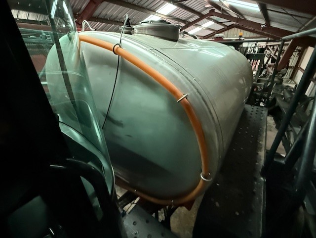 2007 Apache AS1210 Sprayer/High Clearance