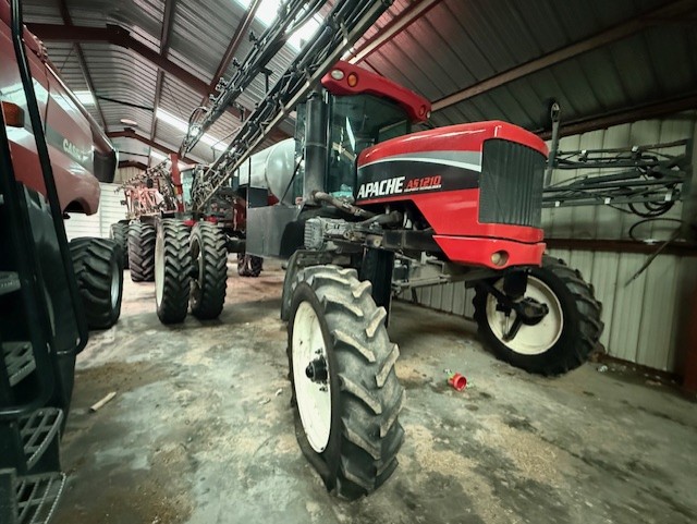 2007 Apache AS1210 Sprayer/High Clearance