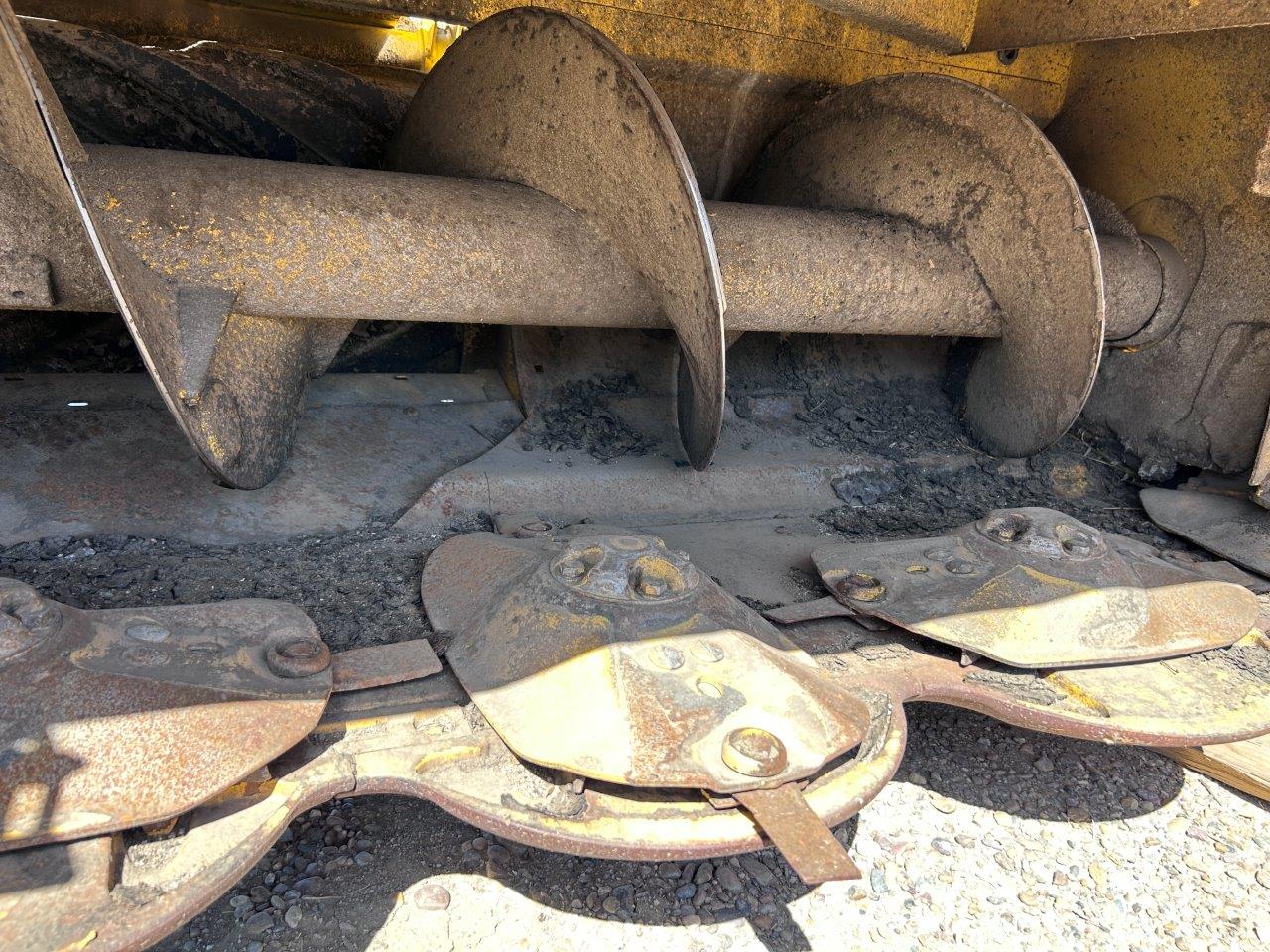 2022 New Holland DB416 Windrower Disc Header