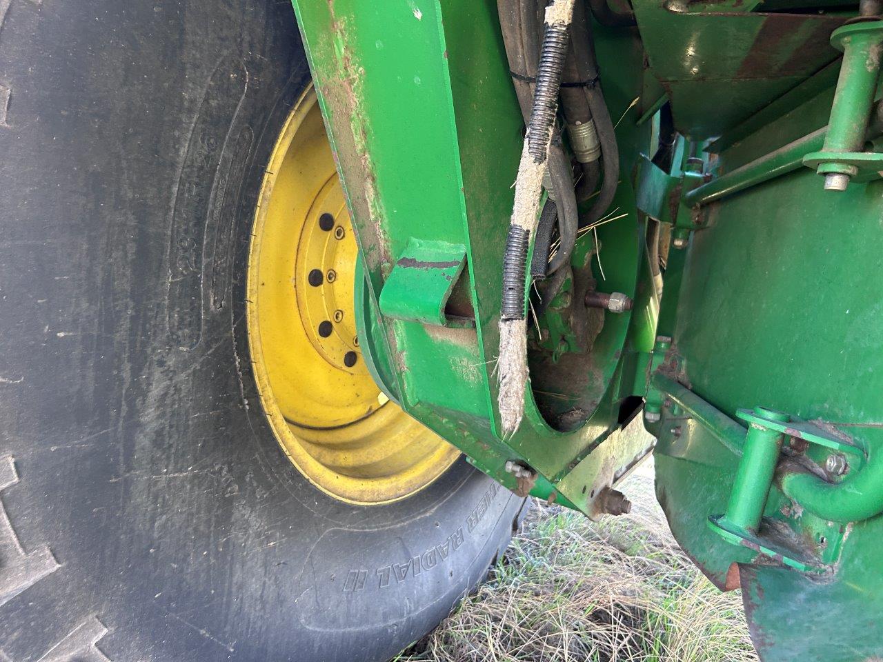 2007 John Deere 4895 Windrower
