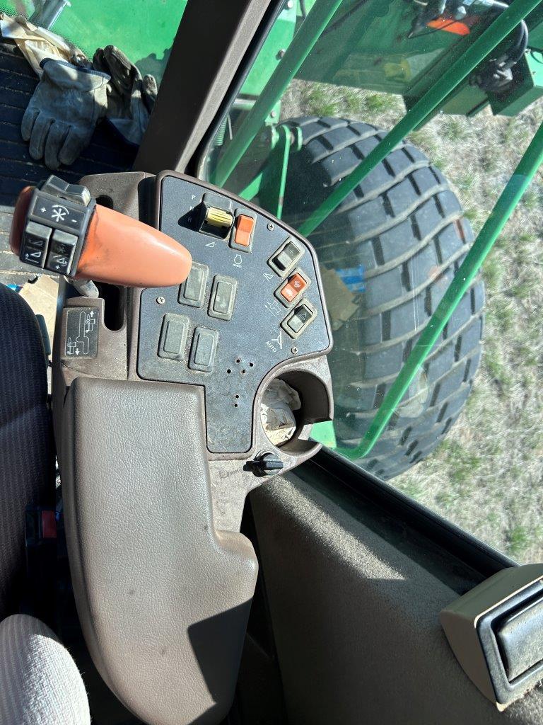 2007 John Deere 4895 Windrower