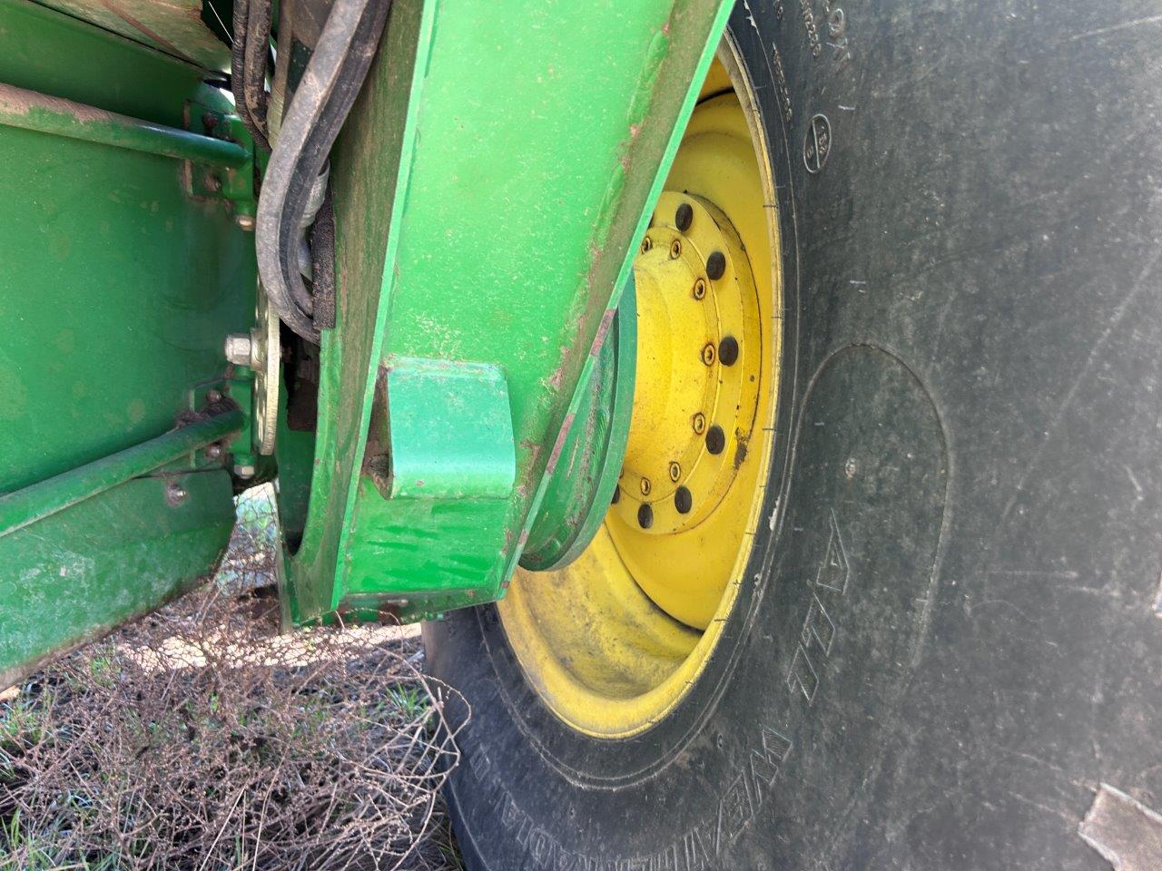 2007 John Deere 4895 Windrower