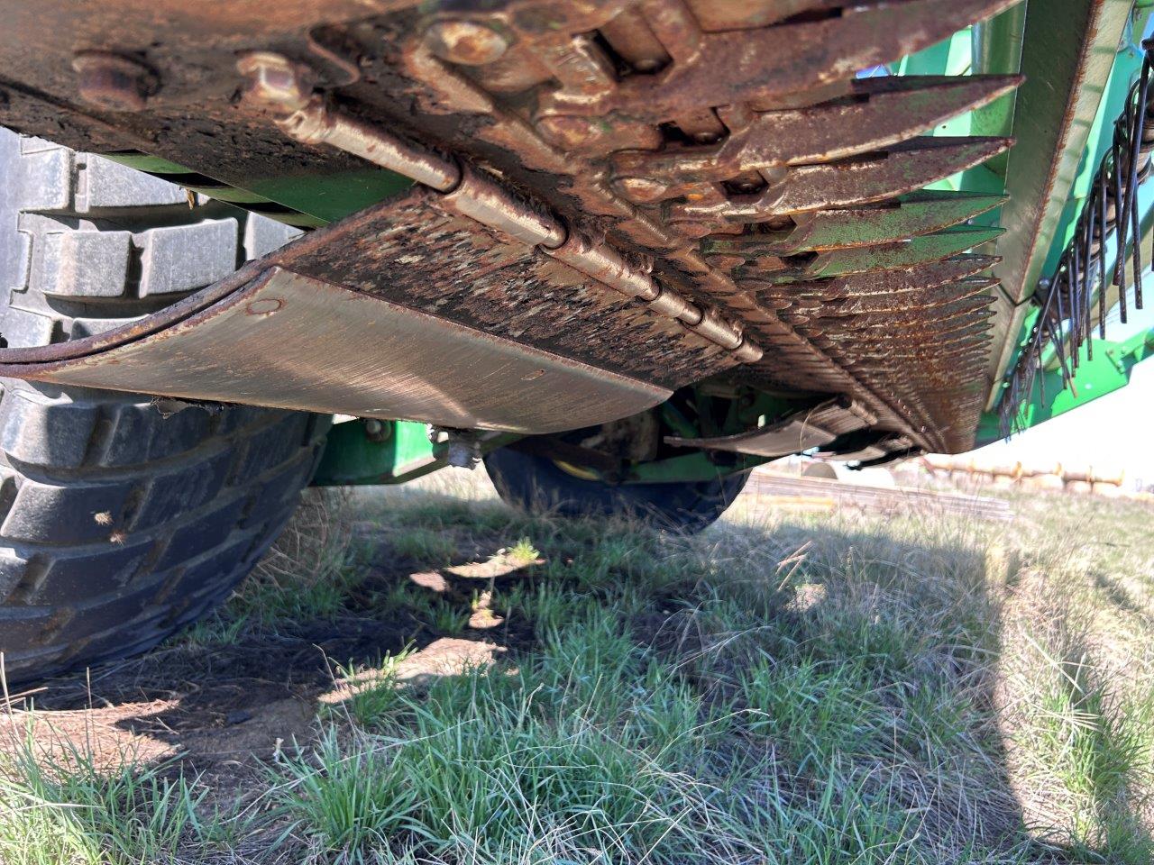 2007 John Deere 4895 Windrower