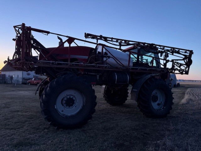 2010 Case IH Patriot 3330 Sprayer/High Clearance