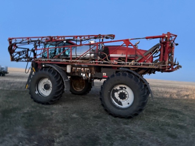 2010 Case IH Patriot 3330 Sprayer/High Clearance