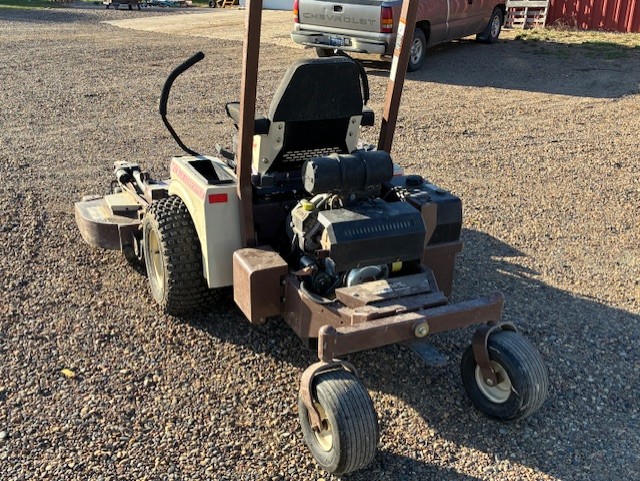 2015 Grasshopper 725KT Mower/Front Deck