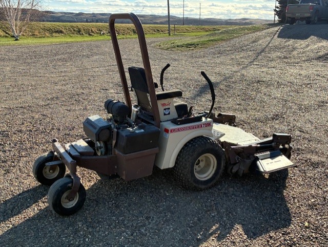 2015 Grasshopper 725KT Mower/Front Deck