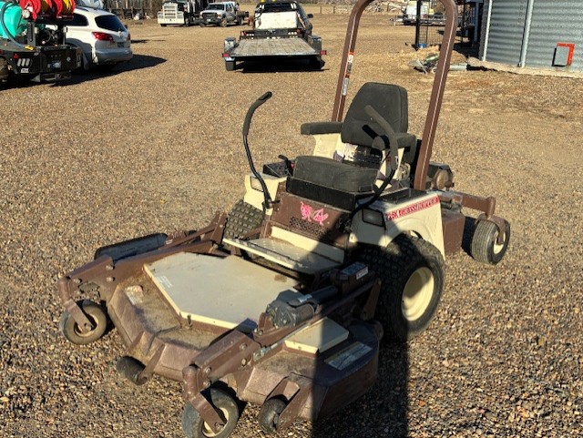 2015 Grasshopper 725KT Mower/Front Deck