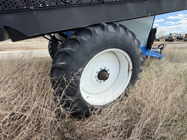 2008 New Holland SF216 Sprayer