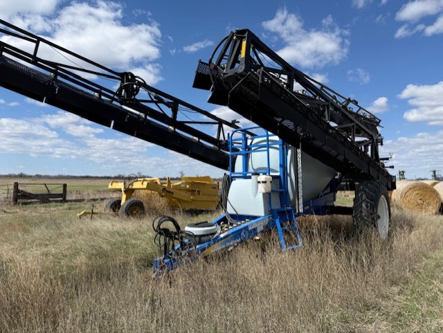 2008 New Holland SF216 Sprayer