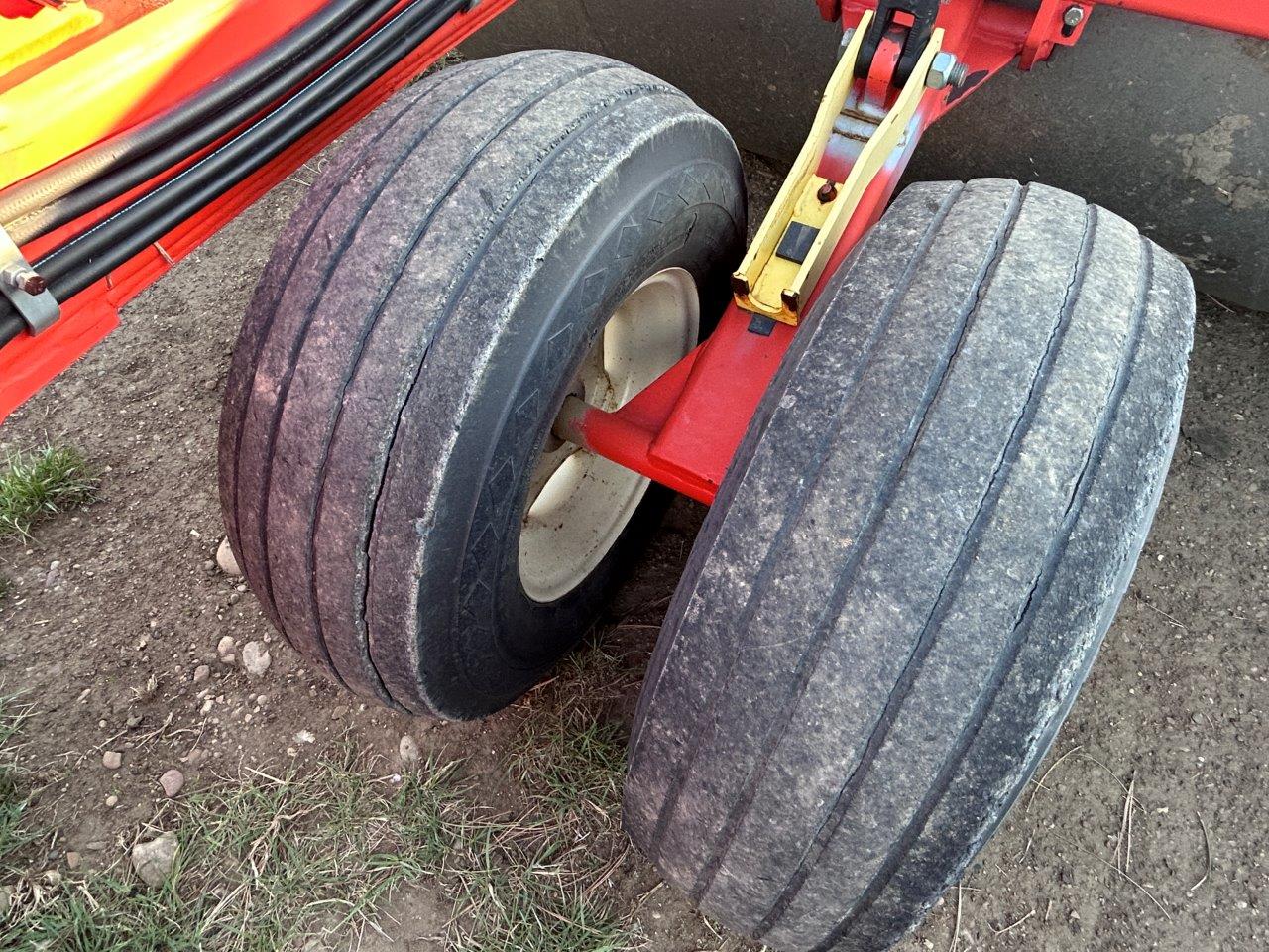 2005 Riteway 4245 Land Roller