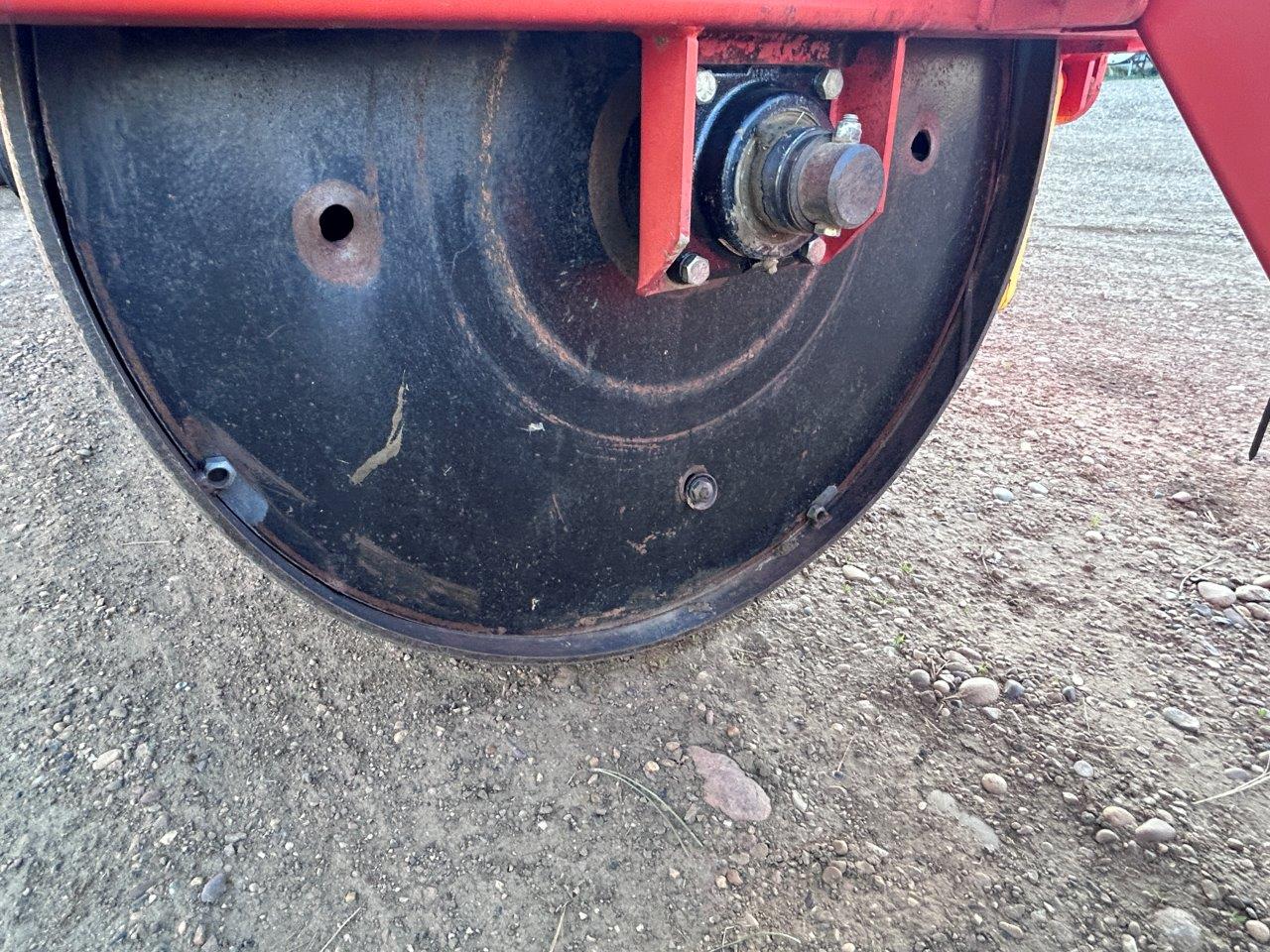 2005 Riteway 4245 Land Roller