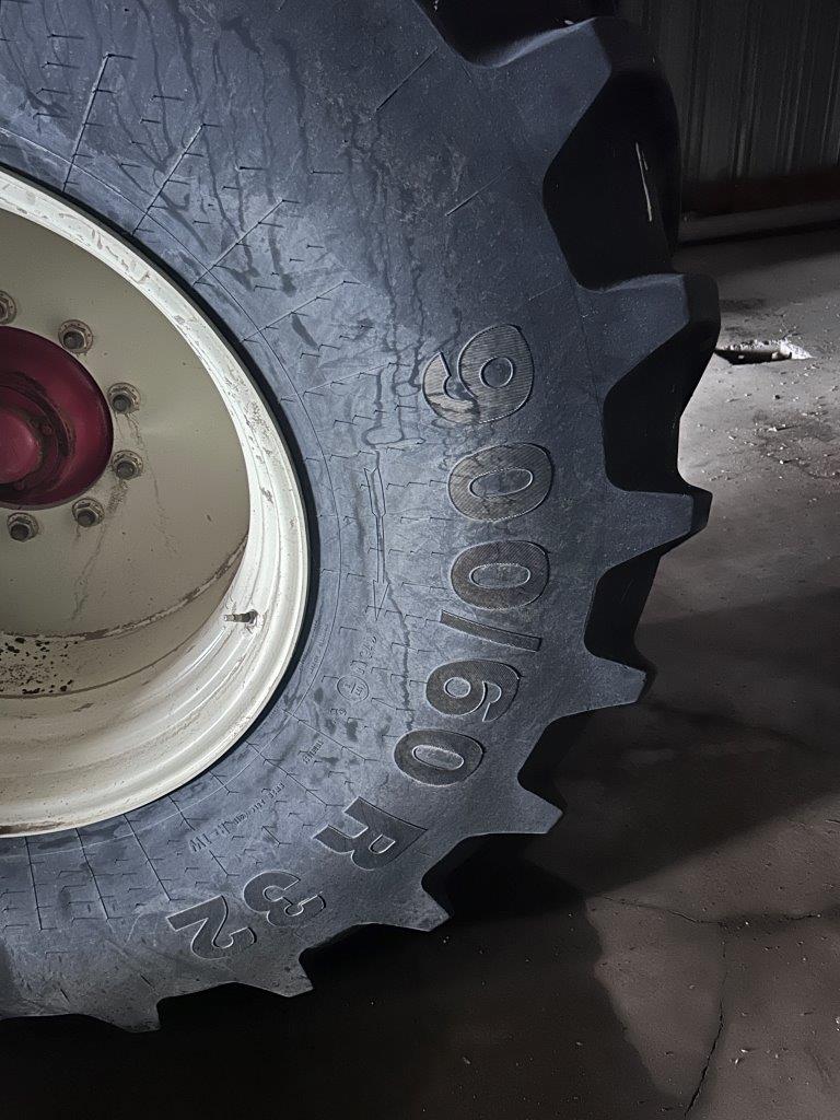 2011 Brent 1082 Grain Cart