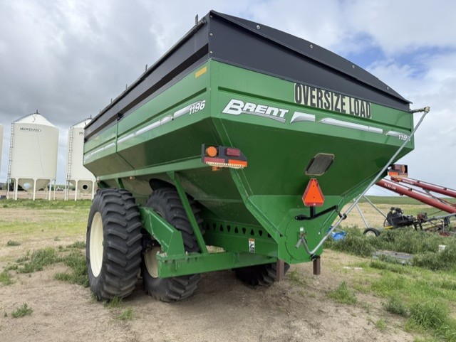 2013 Brent 1196 Grain Cart
