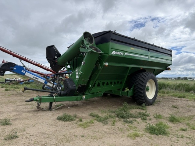 2013 Brent 1196 Grain Cart