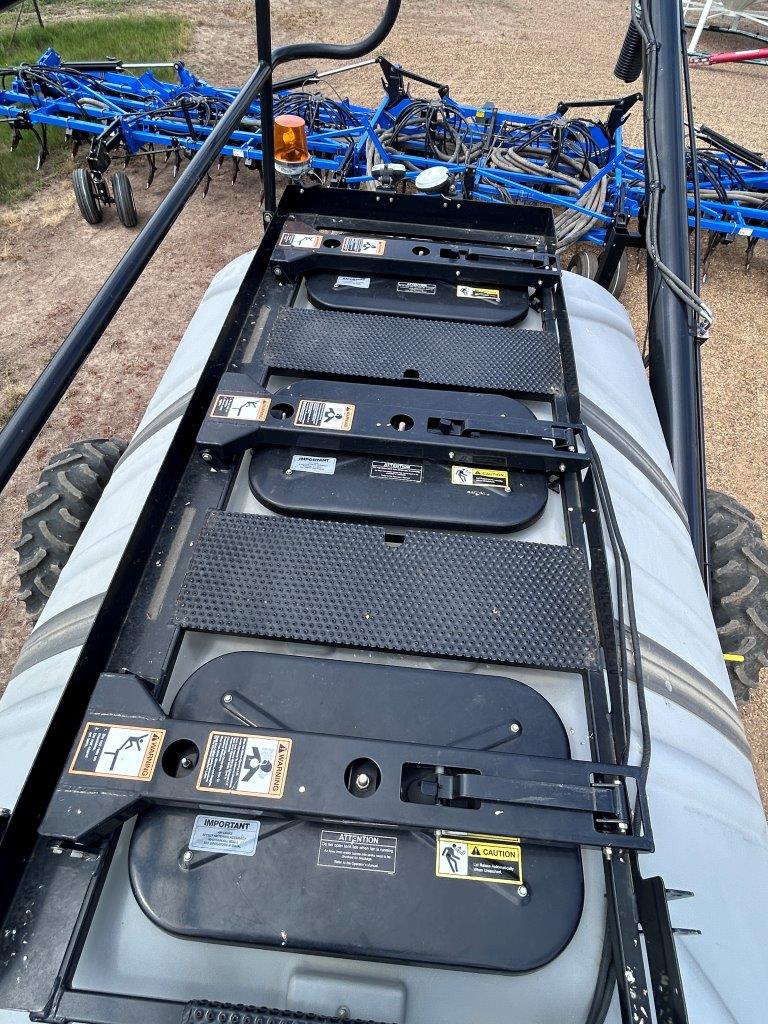 2016 New Holland P2050 Air Drill