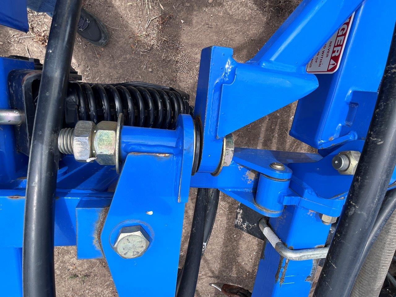 2016 New Holland P2050 Air Drill