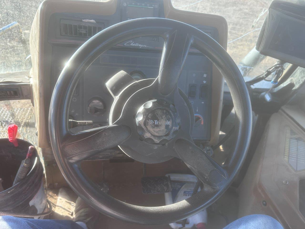 1994 Challenger 85C Tractor