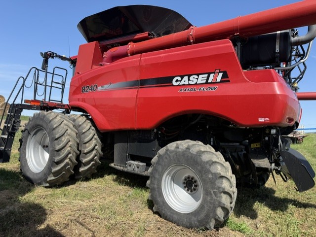 2017 Case IH 8240 Combine