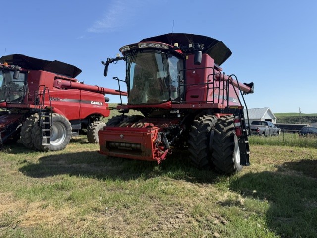 2017 Case IH 8240 Combine