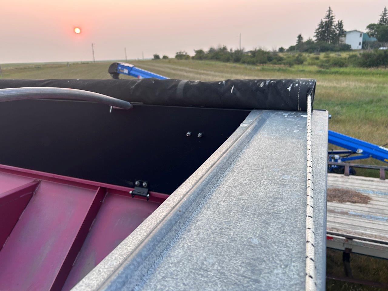 2019 Demco 850 Grain Cart