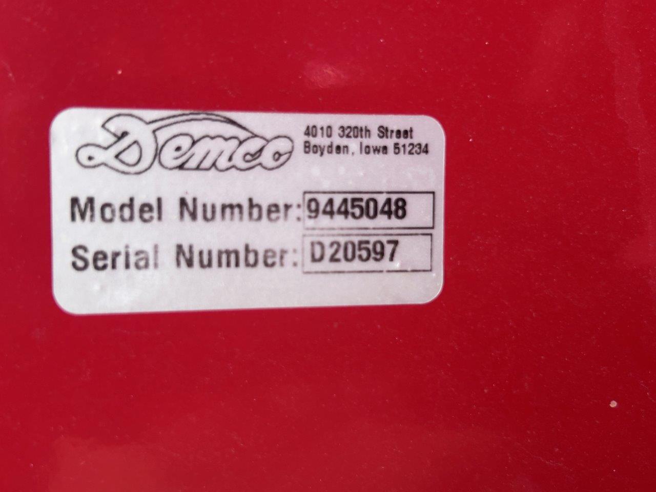 2019 Demco 850 Grain Cart