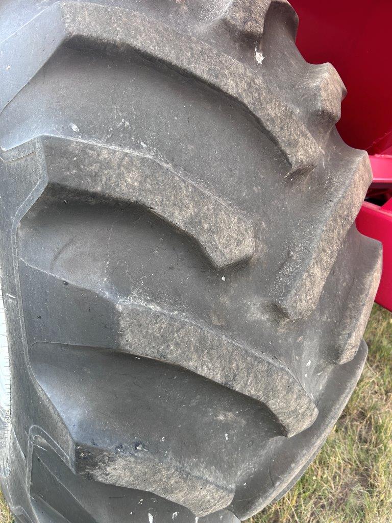 2019 Demco 850 Grain Cart