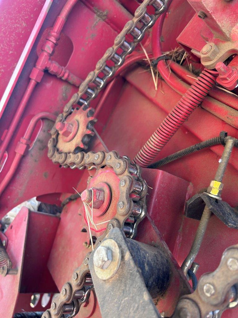 2018 New Holland Rollbelt 560 Baler/Round